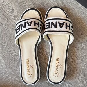 CHANEL Cream and Black Logo Slide Sandals